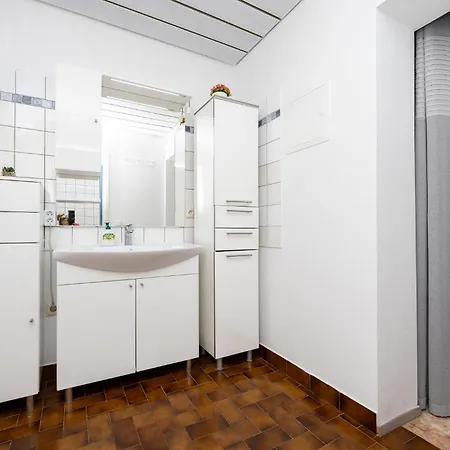 Awesome In With Wifi Apartment *