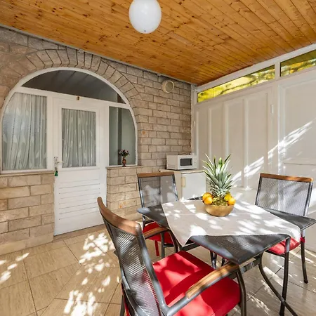Awesome In With Wifi Apartment